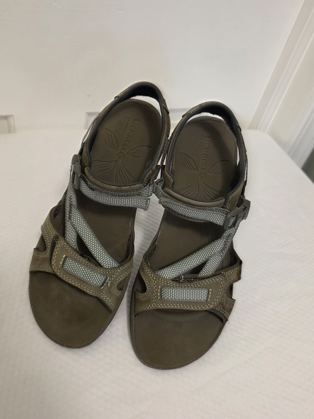Merrell Olive and Gray Women's Outdoor Strap Sandals